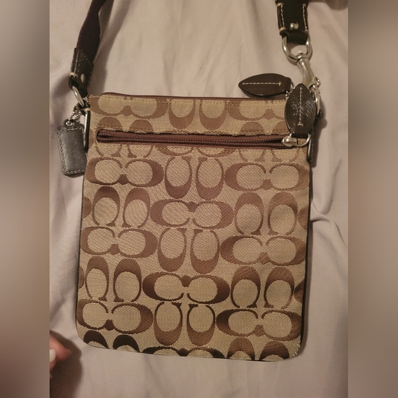 COACH PURSE - Picture 3 of 6